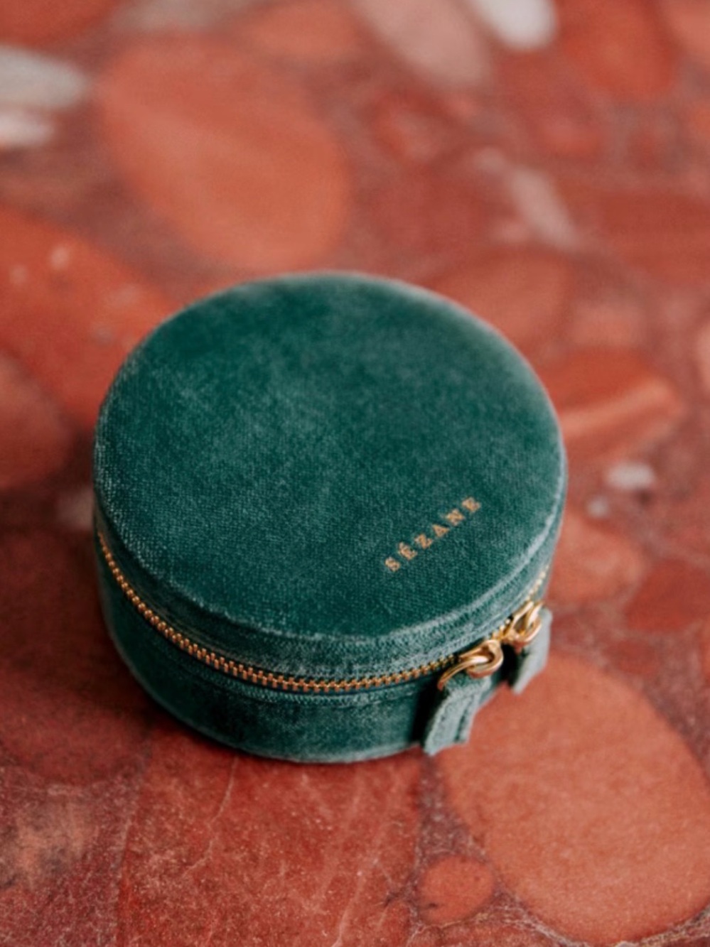 NWT 🇫🇷 Sézane Round Velvet Jewelry Case Box in Deep Green